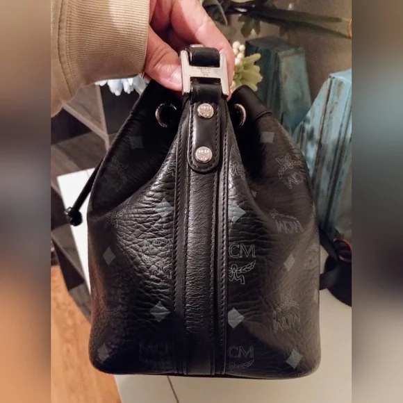 SOLD SOLD SOLD SOLD SOLD SOLD SOLD MCM Bucket Bag EUC - Picture 8 of 10